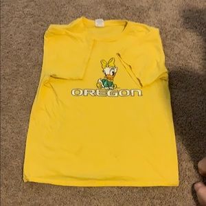 A short sleeve shirt